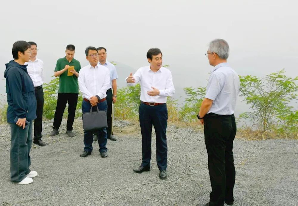 吴澜到明山区开展巡林工作