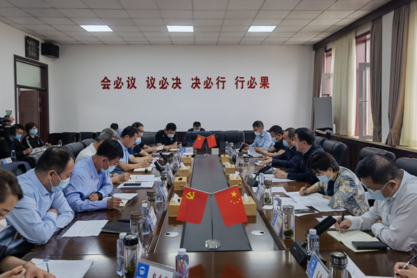市疫情防控指挥部召开疫情防控工作会议