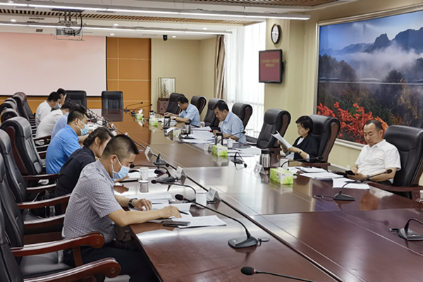 吴世民主持召开疫苗接种工作调度会议