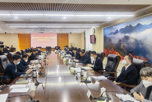 吴世民主持召开市政府第34次常务会议  传达学习中央、省委农村工作会议精神  部署法治政府建设等重点工作