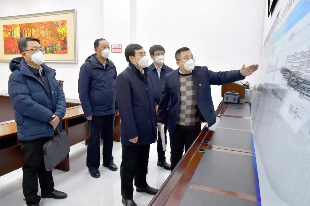 吴澜到市营商局和市统计局开展工作调研