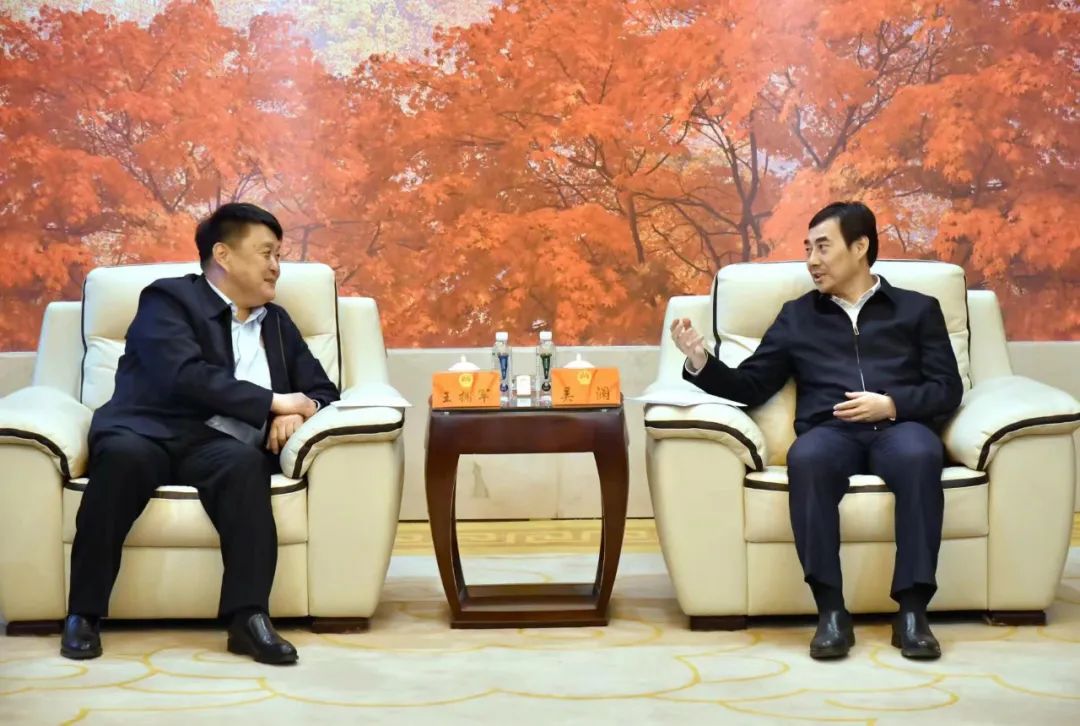 吴澜李景玉会见托里县人大考察团