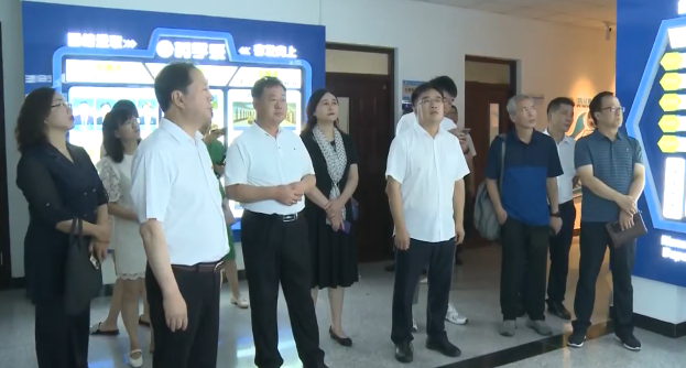 市委统战部、市工商联组织民营企业与辽宁医药职业学院开展校企合作